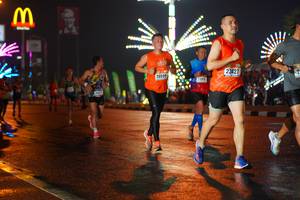 BIB: 23427, 2059
                            <button type="button" onclick="openModal(16191162)" class="btn btn-primary btn-sm float-right btn-popup" data-toggle="modal" data-target=".modal-high-quality">
                        <i class="fas fa-shopping-cart"></i> Add to Cart
                    </button>
                                            <button type="button" onclick="isThisMe(16191162, true)" class="btn btn-success btn-sm float-right btn-popup btn-isme hidden" data-toggle="tooltip" data-placement="bottom" title="นี่คือรูปของคุณใช่ไหม คลิกที่นี่เพื่อเอาเข้าอัลบั้ม">
                        <i class="fas fa-plus"></i> Add to album
                    </button>
                    <button type="button" onclick="isThisMe(16191162, false)" class="btn btn-warning btn-sm float-right btn-popup btn-isnotme hidden">
                        <i class="fas fa-ban"></i> Remove from album
                    </button>